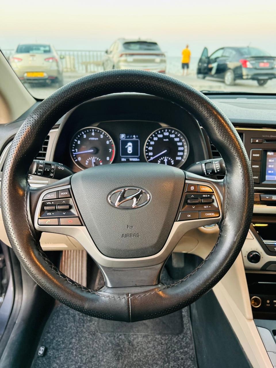Hyundai elantra 2017